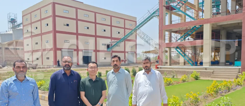 QIE Group visits customer's edible oil pressing factory