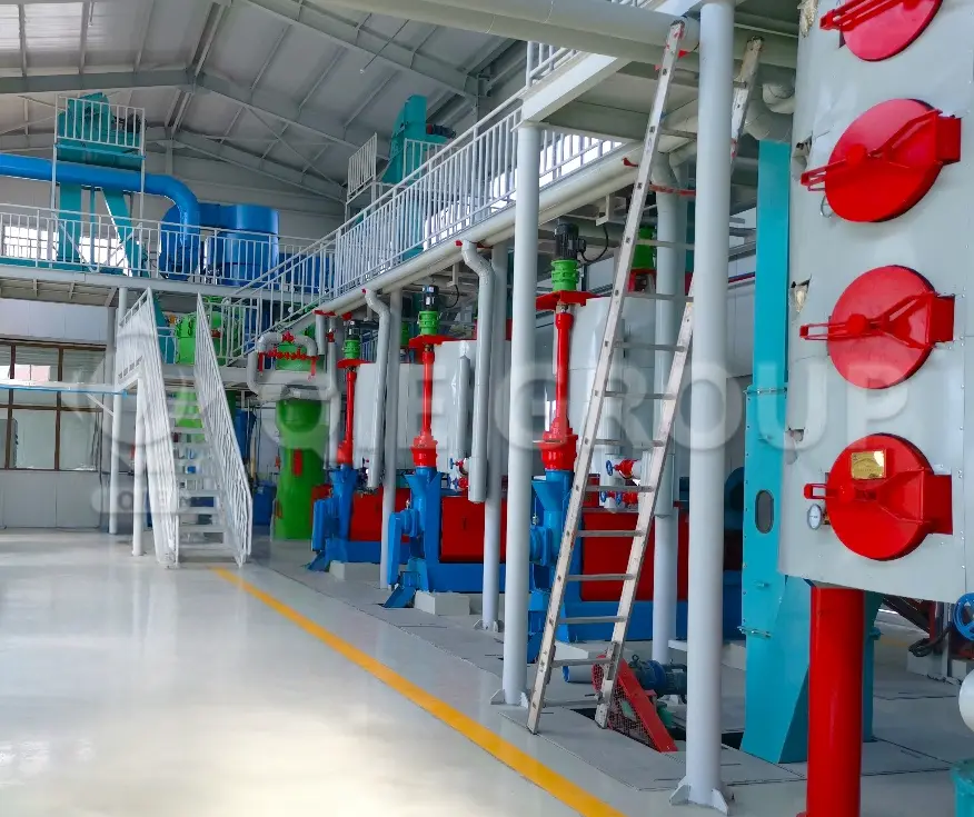 Oilseed pretreatment and pressing workshop with cleaning, crushing and cooking equipment