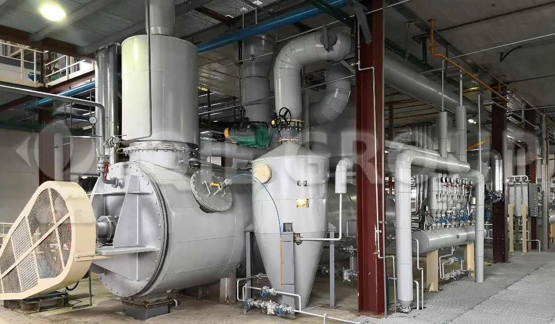 QIE Group edible oil refining line with degumming, deacidification, and deodorization units