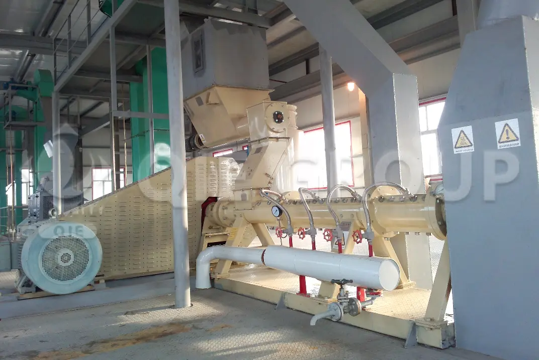 Soybean extruder/expander for oil extraction, high-temperature expansion to improve permeability and oil yield, QIE GROUP.