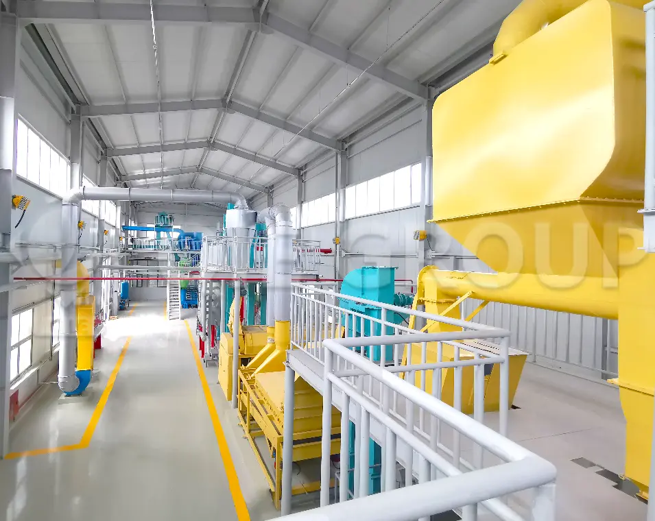 Cottonseed pretreatment workshop for edible oil processing plant, including cleaning, delinting, cracking and flaking system