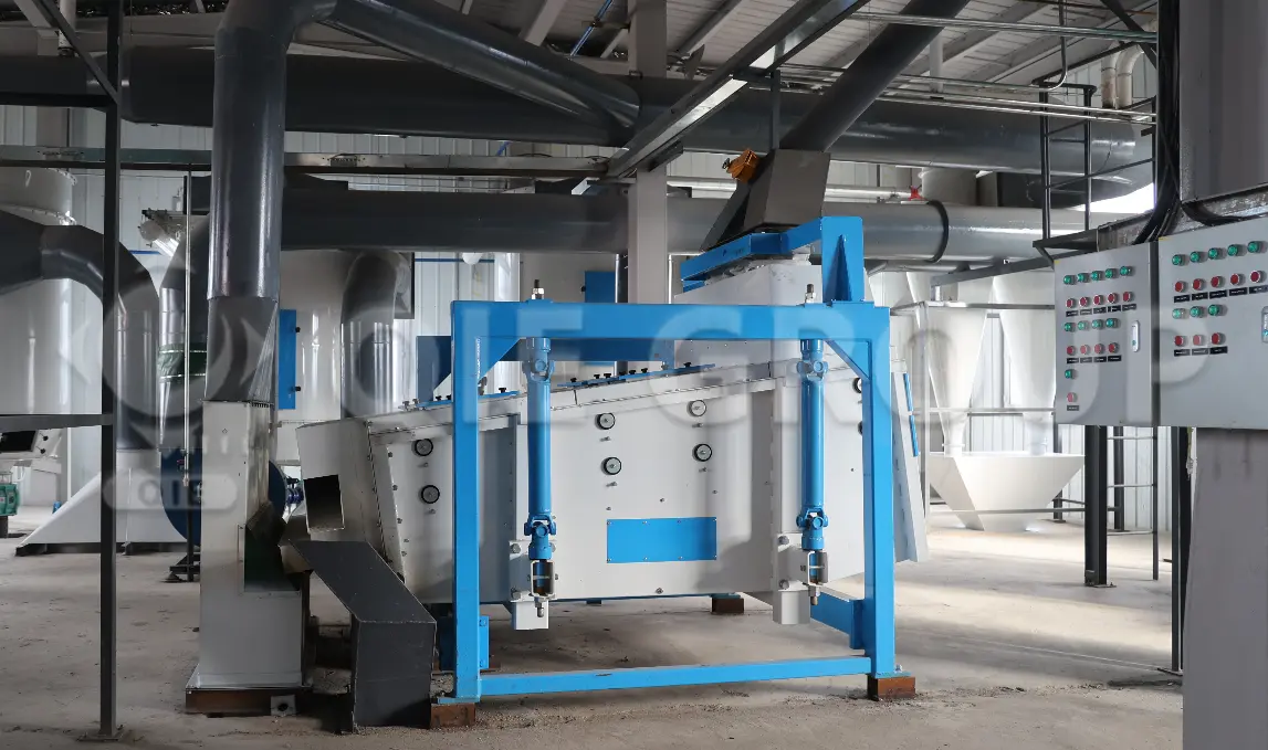 Rice bran cleaning sieve used to remove impurities before rice bran oil processing