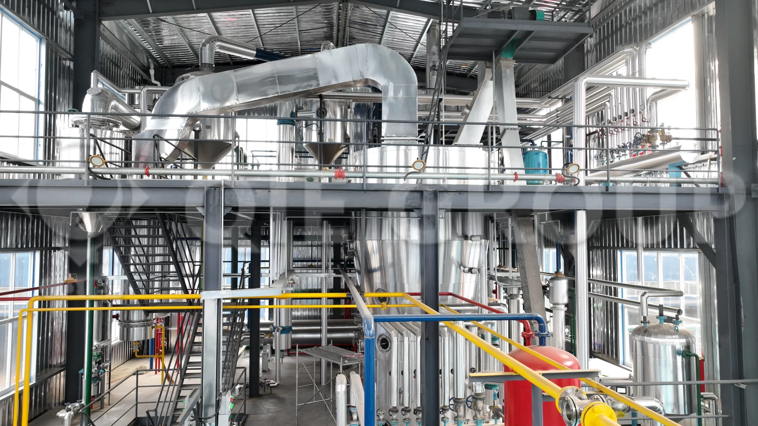 Edible oil solvent extraction workshop for high-efficiency oil recovery