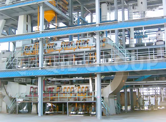 Loop extractor used in edible oil solvent extraction process for oilseed processing