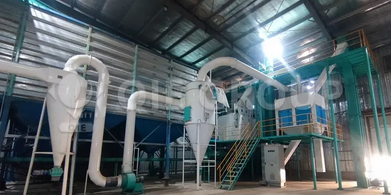 Rice bran cleaning equipment for removing impurities during rice bran oil processing pretreatment