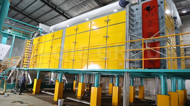 Drag chain extractor for continuous rice bran oil solvent extraction with high oil recovery efficiency